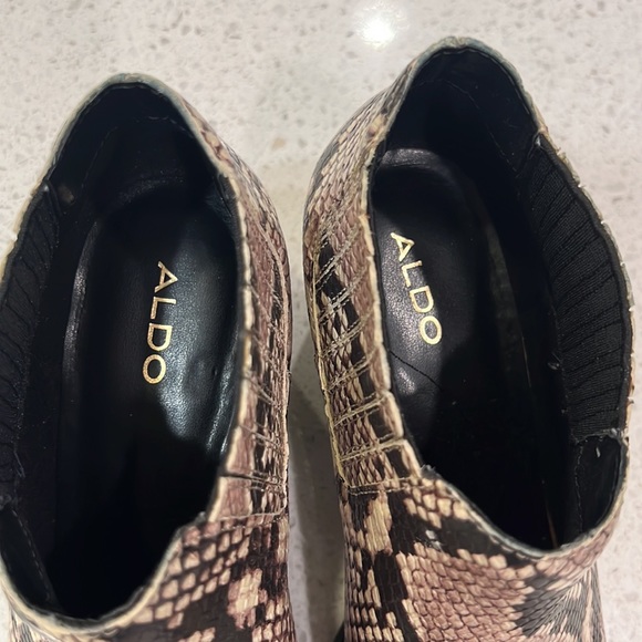ALDO snake print booties. Size 7 - Picture 4 of 10